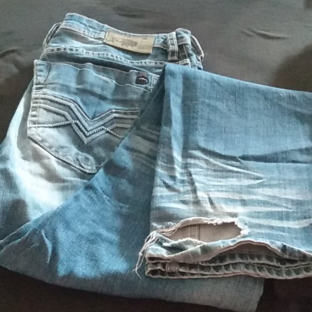 Jeans - Picture 2 of 3